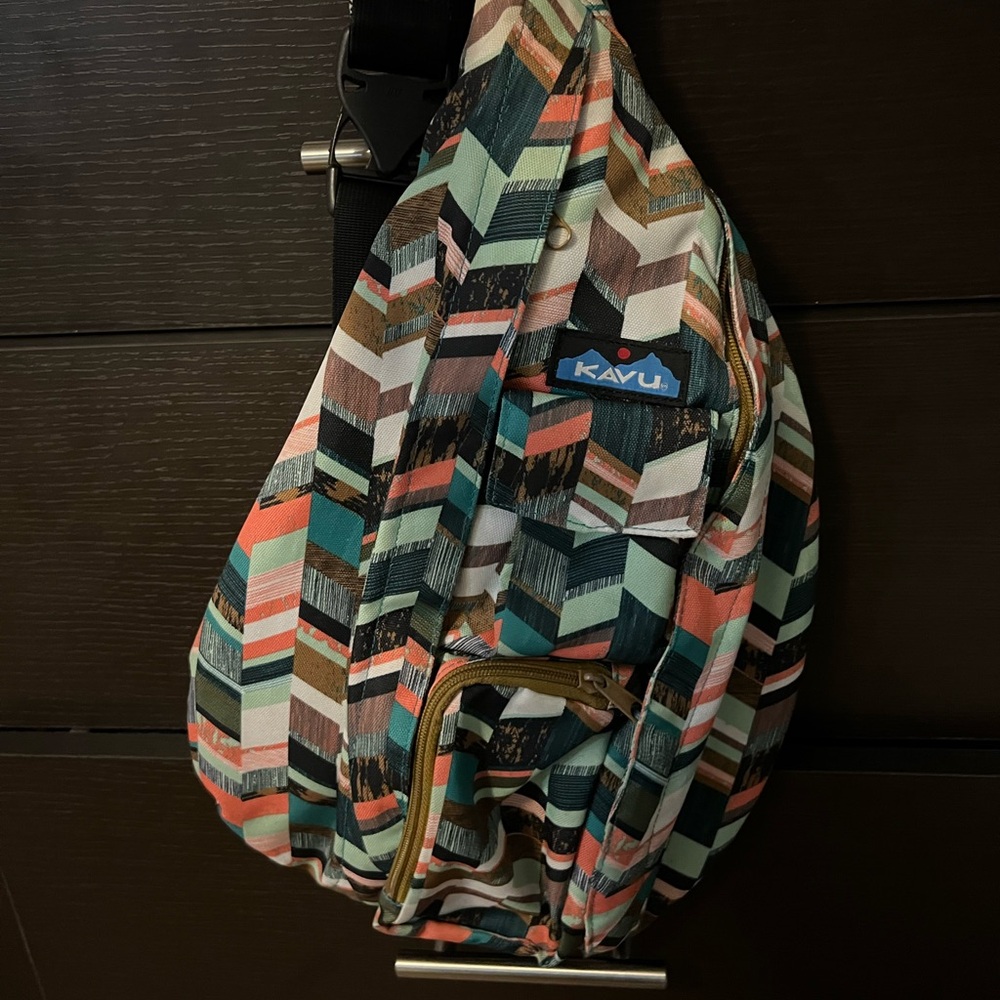 Kavu sling bag